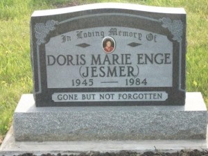 Picture of Doris gravestone in Margo cemetery