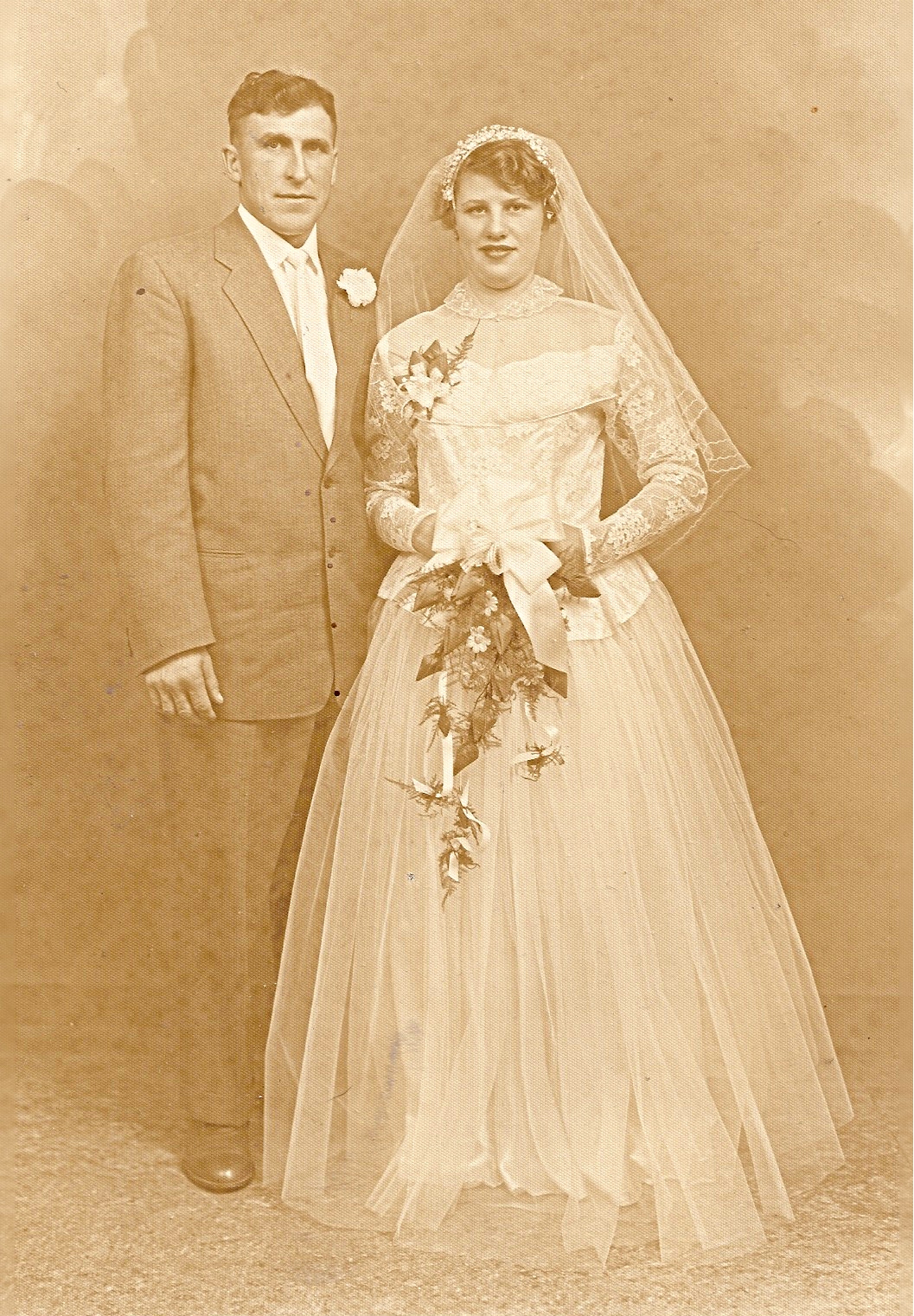 Frank and Margaret wedding pic-just them