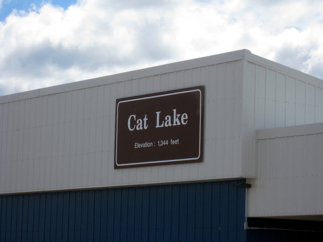 1-airport-in-cat-lake