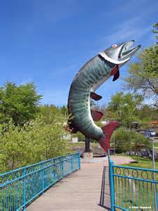 fish statue