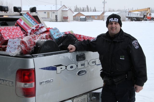 police handing out presents