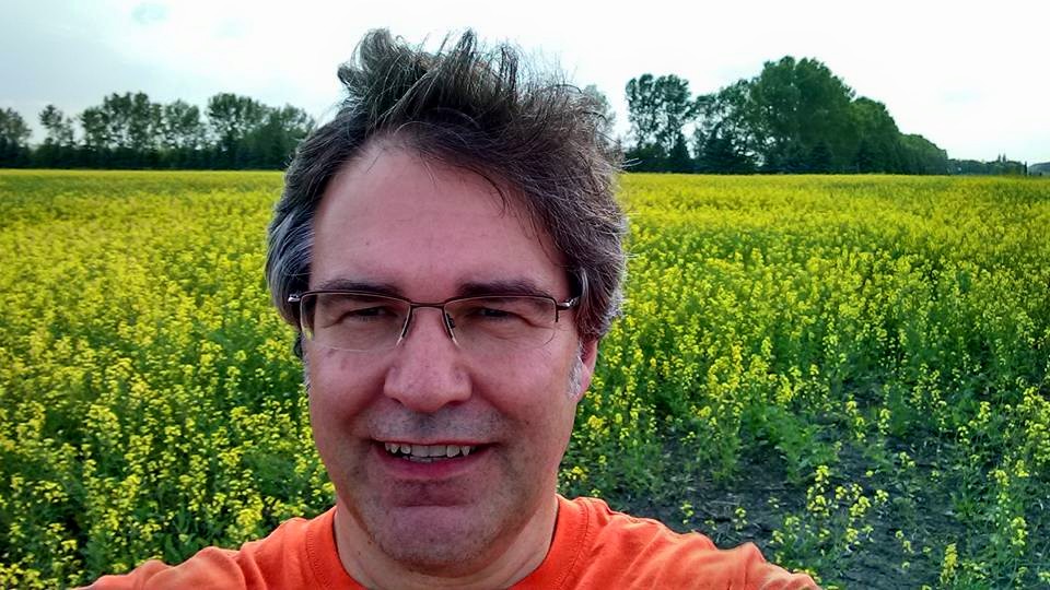 selfie yellow fields