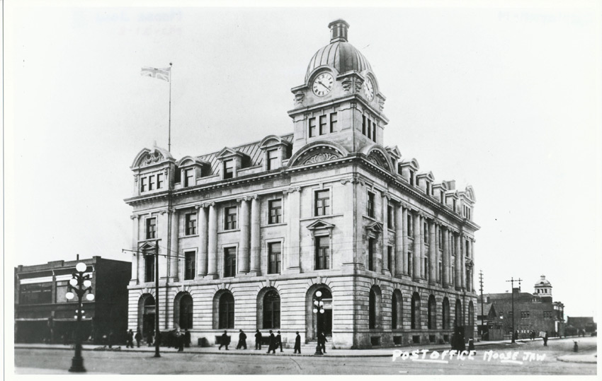 Moose_Jaw_Post_Office_1912__Courtesy_Moose_Jaw_Public_Library
