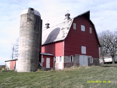old dairy barn in foreston 1927