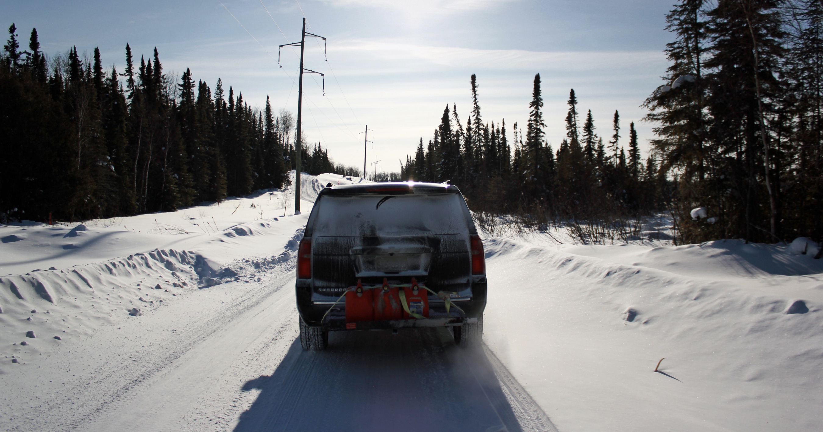 driving ice road to cat lake 2016