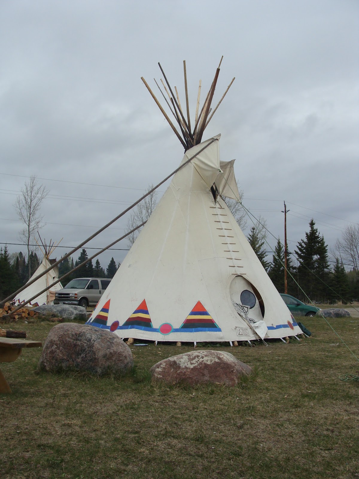 teepee at the highschool for powow